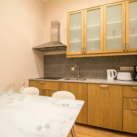 아파트 Bourgeois In Cultural Heritage Building By Ruterra