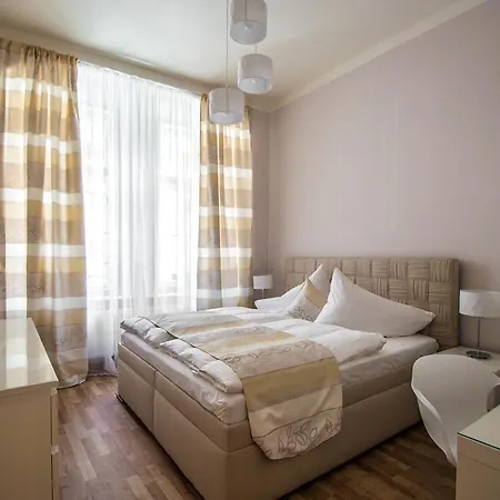 Appartamento Bourgeois In Cultural Heritage Building By Ruterra